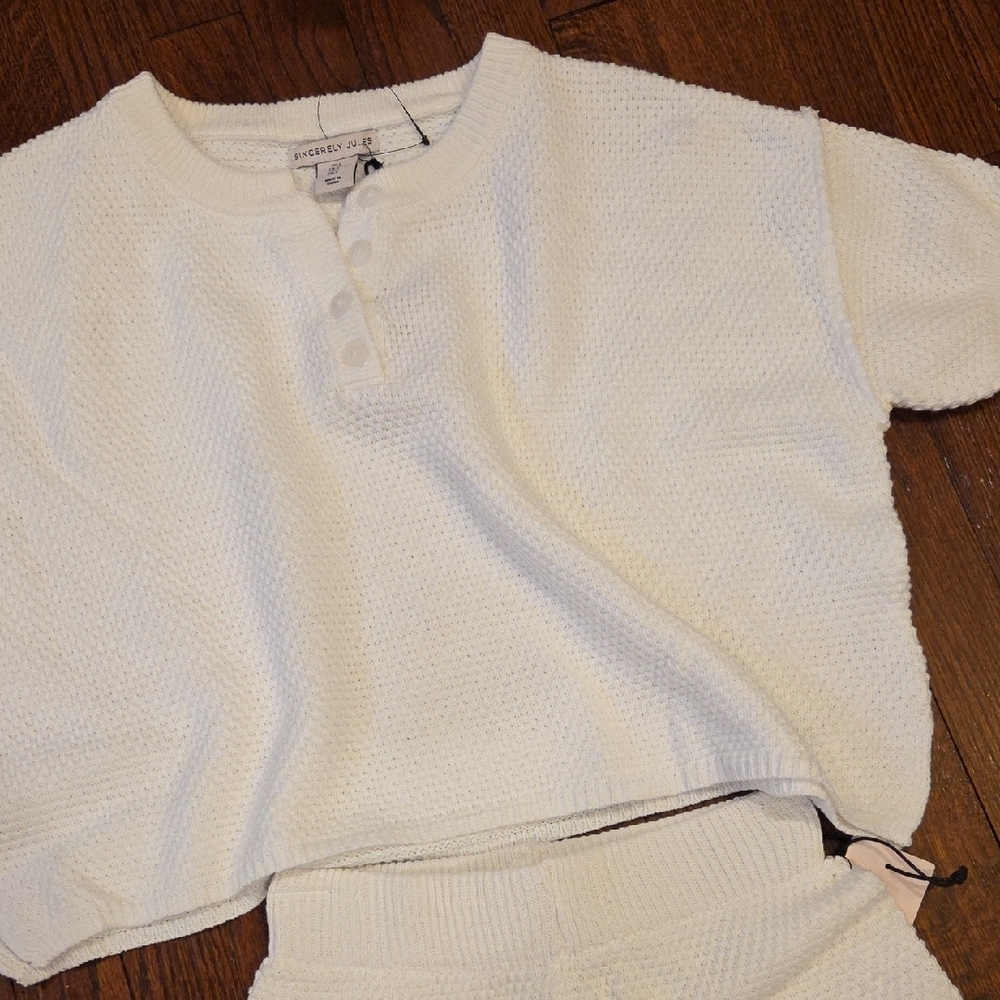 Sincerely Jules White Short Sleeve Henley Set - Picture 3 of 4